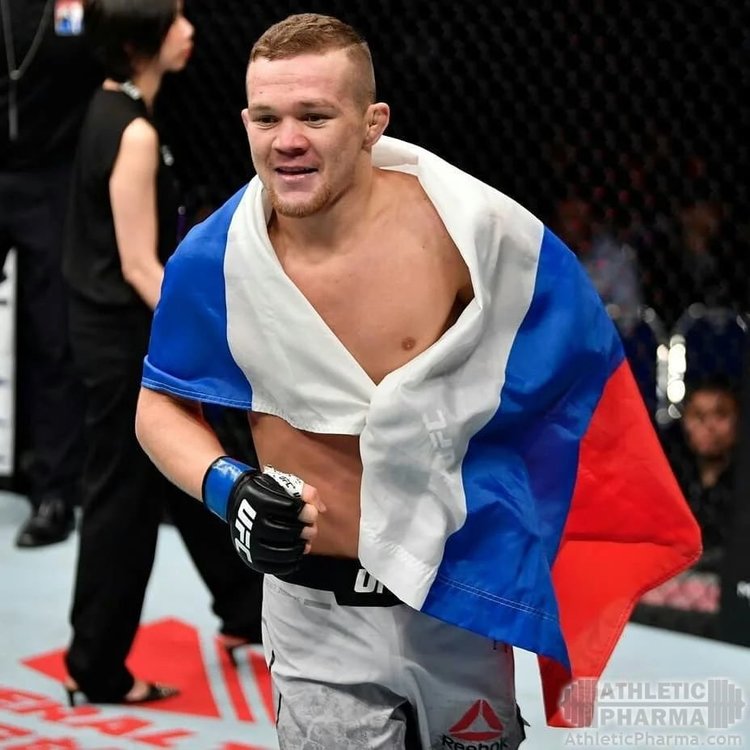 Россиянин Петр Ян (бывший чемпион UFC)